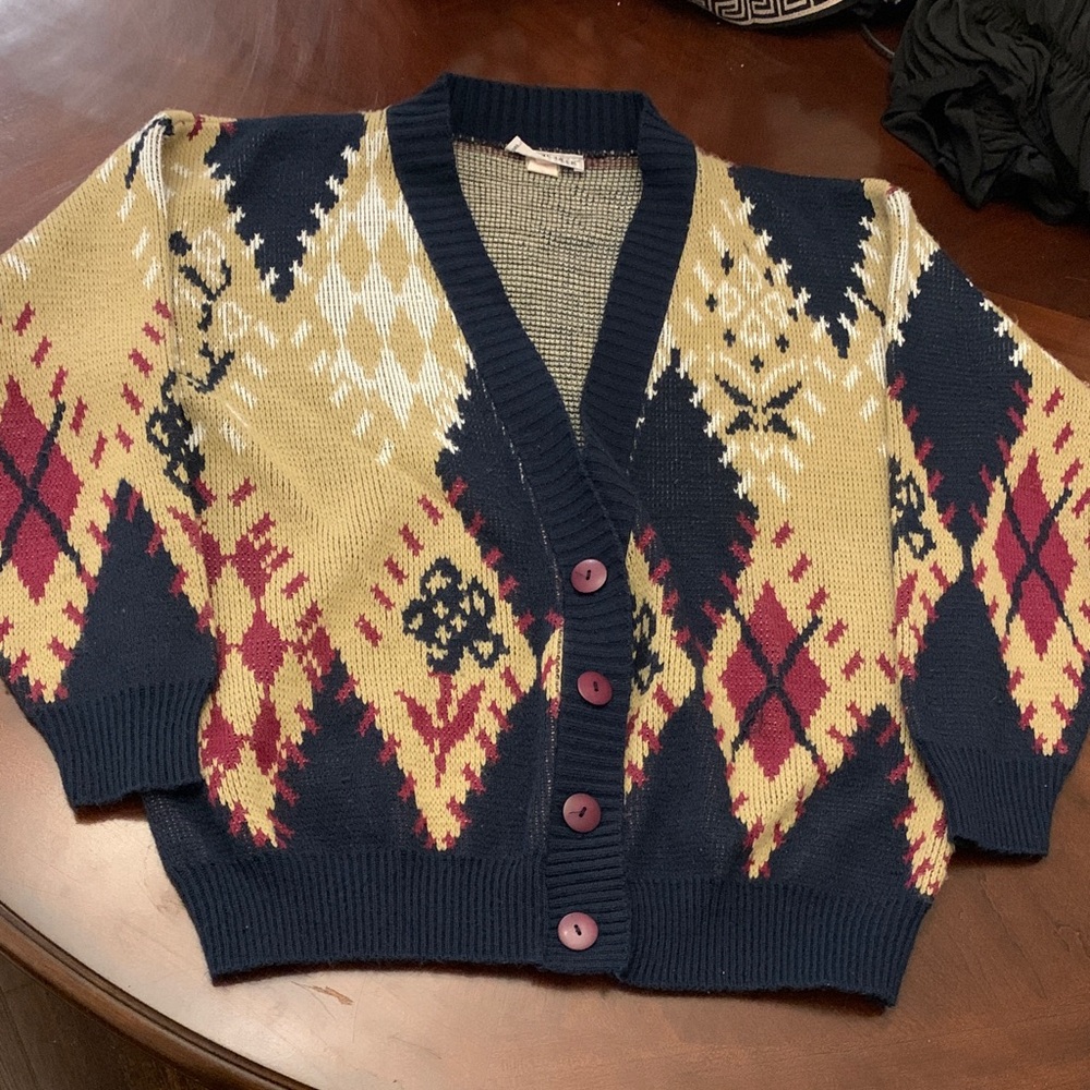 Cabin Creek Navy and Beige Argyle Cardigan